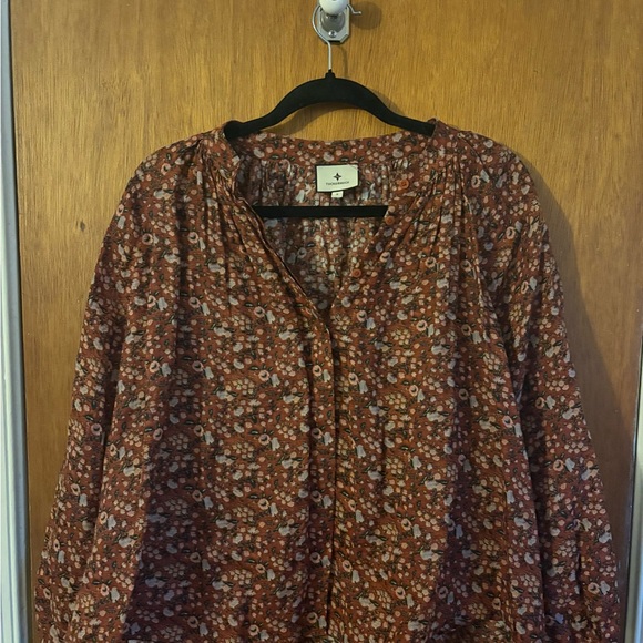 Tuckernuck Burgundy Floral Blouse - Picture 3 of 7